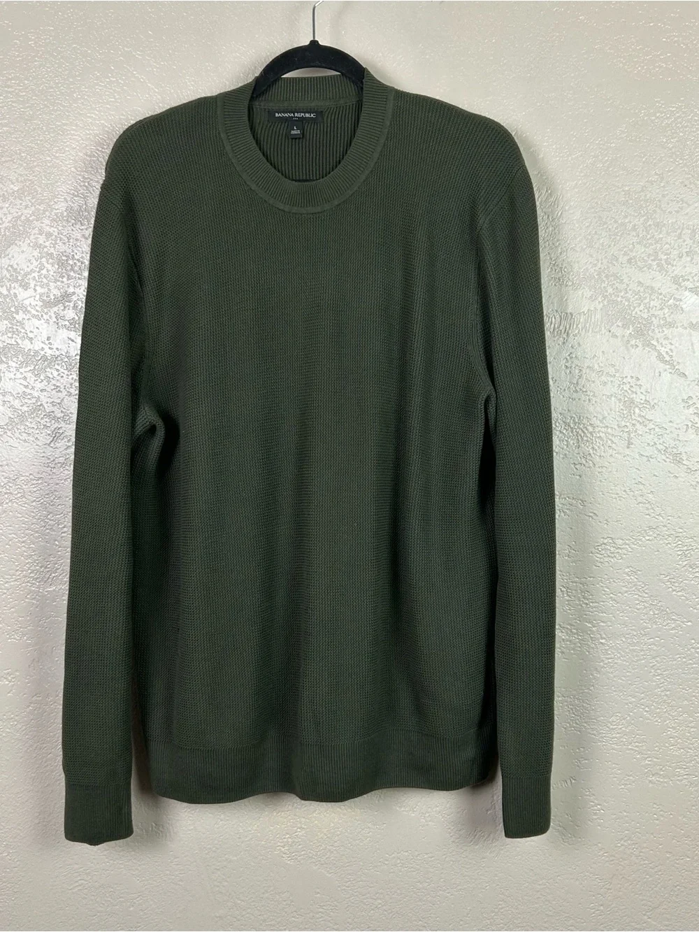 Banana Republic Men's Crewneck Sweater in Olive Green